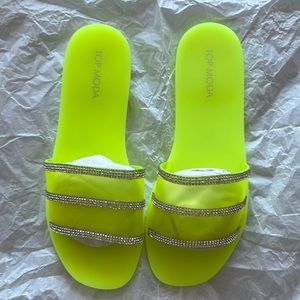 FashionNova Women’s Slides (Neon Yellow)- BRAND NEW!!!
